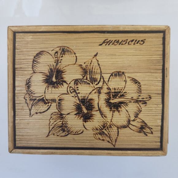 Vintage split wood/rattan set of 3 nesting boxes. - Picture 2 of 7